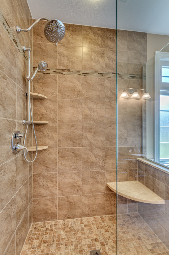 685 Davidson Dr Custom-028