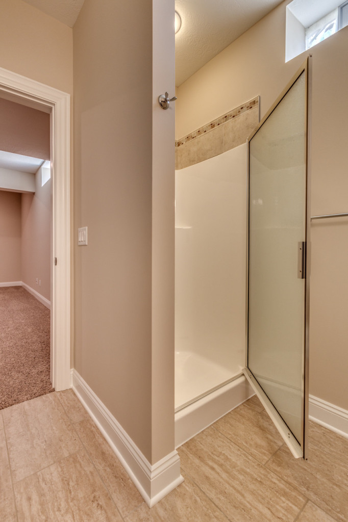 685 Davidson Dr Custom-037