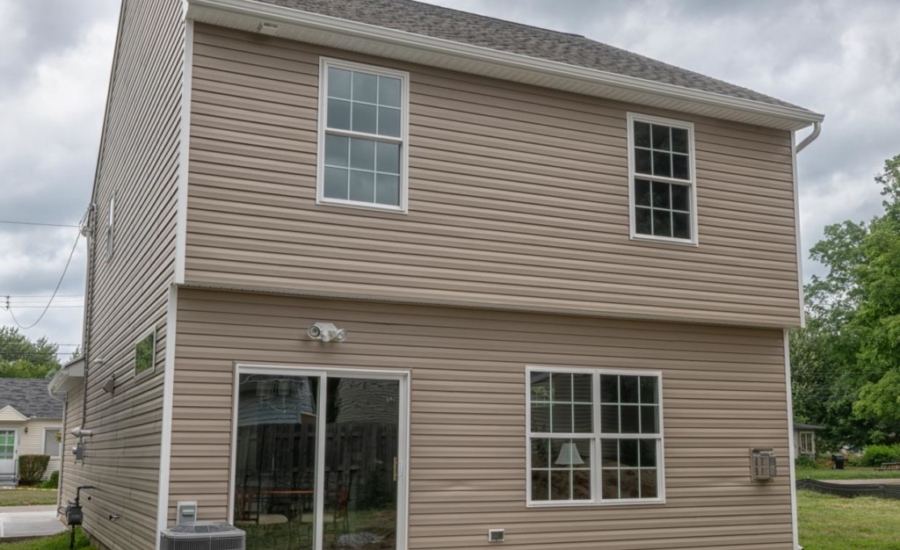 002-Back Exterior