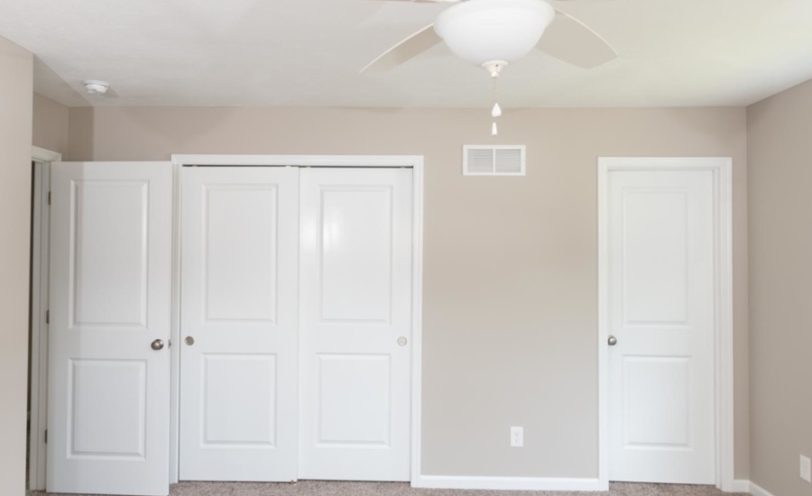 009 – Master Bedroom